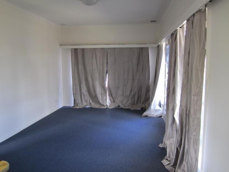 7 Capel Avenue, Rosebud West VIC 3940