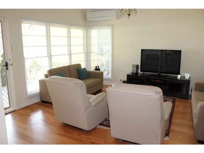 33 Foam Street, Rosebud VIC 3939