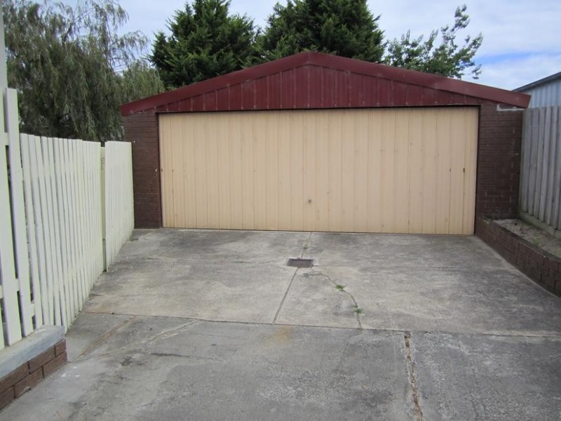 56 Broadway, Rosebud West VIC 3940