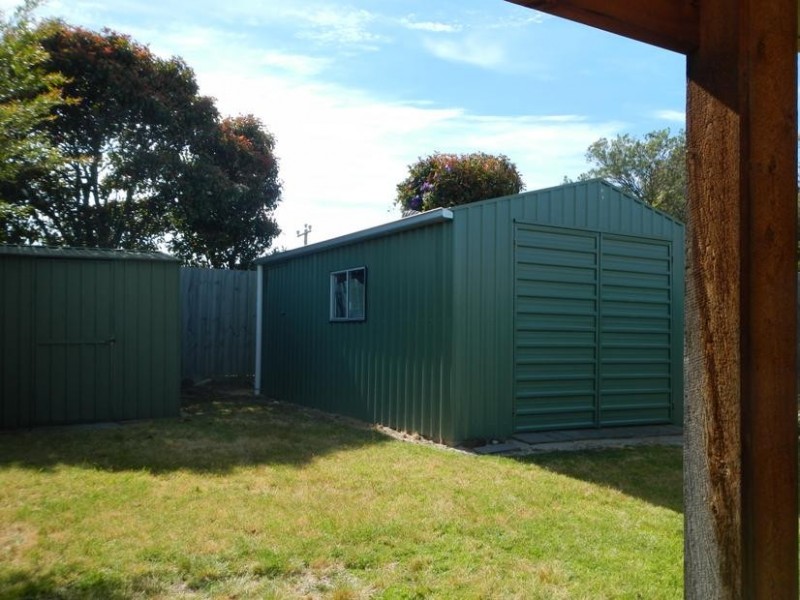 179 Seventh Avenue, Rosebud VIC 3939
