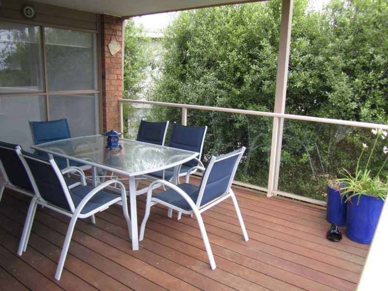 9 Chunar Grove, Mccrae VIC 3938