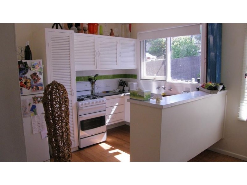 95 Fifth Avenue, Rosebud VIC 3939