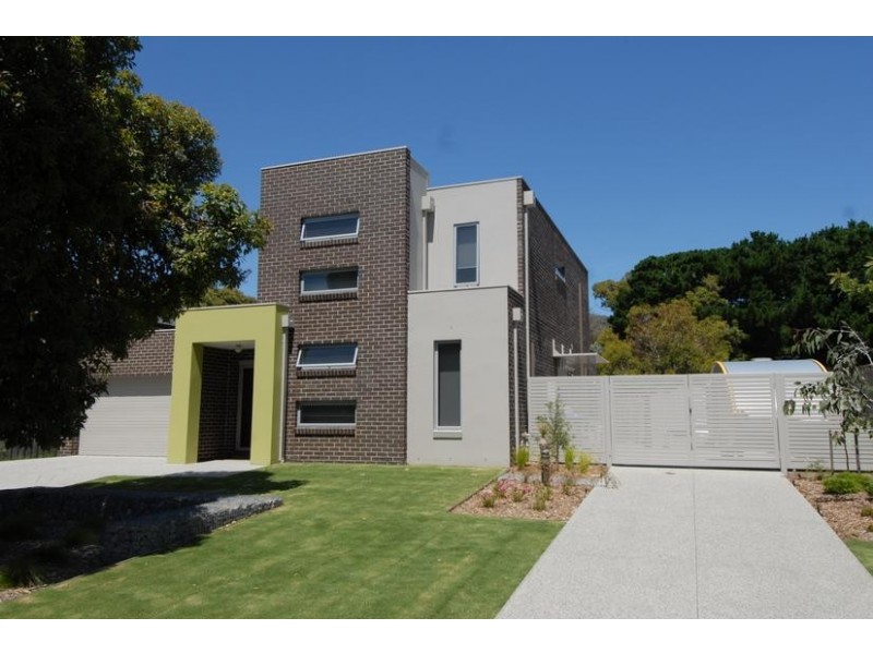 1A South Road, Mccrae VIC 3938