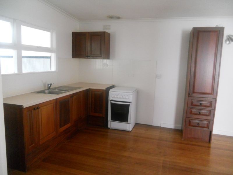 69 Fourth Avenue, Rosebud VIC 3939