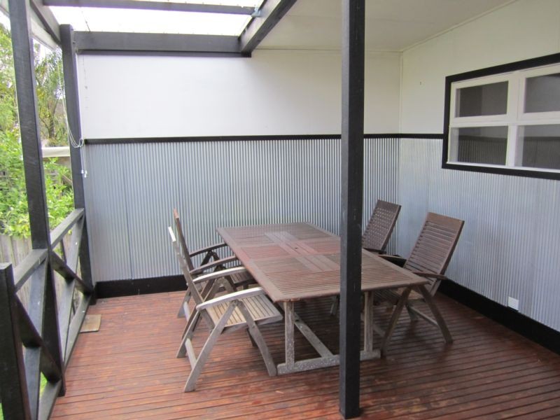 69 Fourth Avenue, Rosebud VIC 3939
