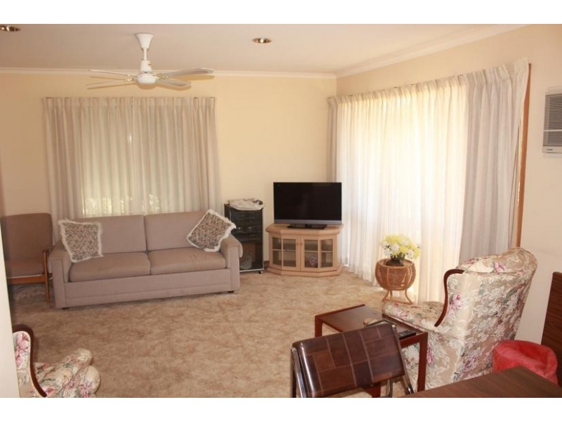 2/72 First Ave, Rosebud VIC 3939