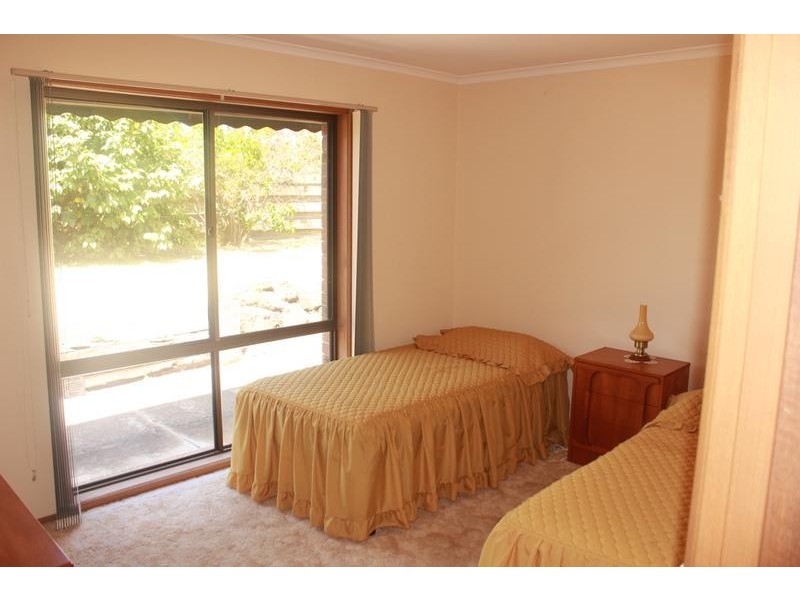 2/72 First Ave, Rosebud VIC 3939