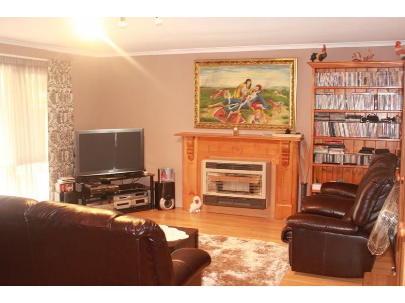 57 Swans Way, Rosebud West VIC 3940