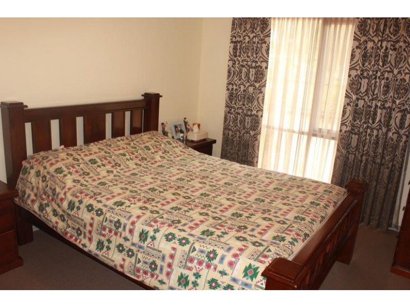 57 Swans Way, Rosebud West VIC 3940