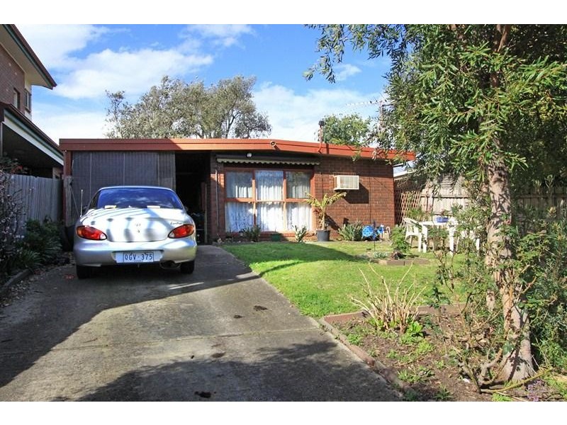 105 Third Avenue, Rosebud VIC 3939