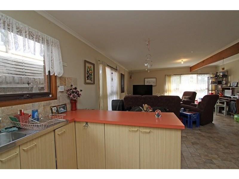 105 Third Avenue, Rosebud VIC 3939