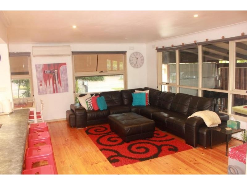 27 Woonton Street, Rosebud VIC 3939