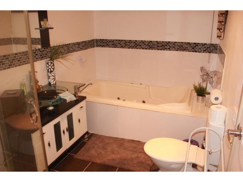 27 Woonton Street, Rosebud VIC 3939