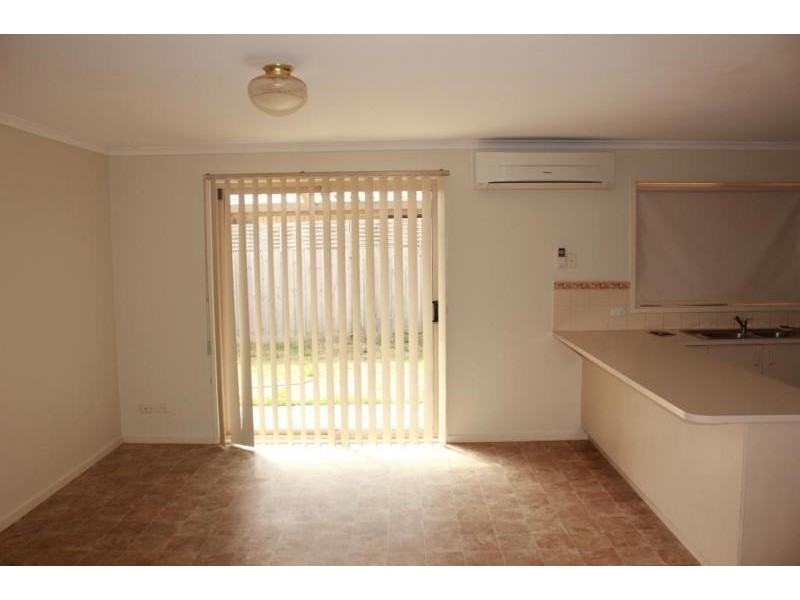 90 Ashenden Square, Rosebud VIC 3939