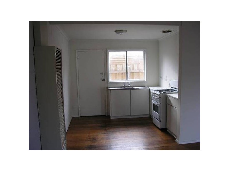 Chatfield AVENUE, Rosebud West VIC 3940