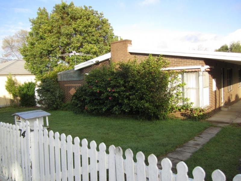 74 First Avenue, Rosebud VIC 3939