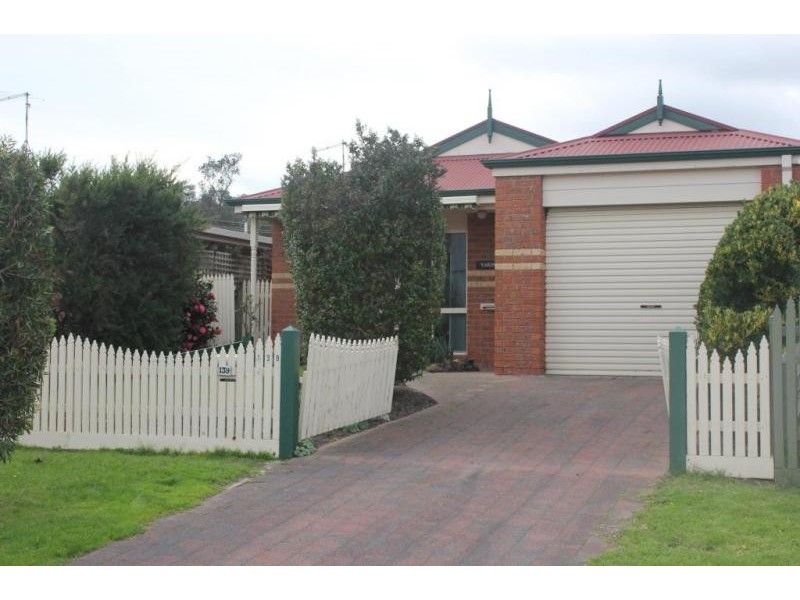 139 Third Avenue, Rosebud VIC 3939