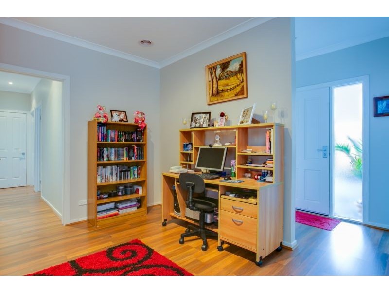 2/8 Dotterel Court, Rosebud VIC 3939