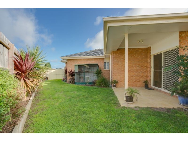 2/8 Dotterel Court, Rosebud VIC 3939