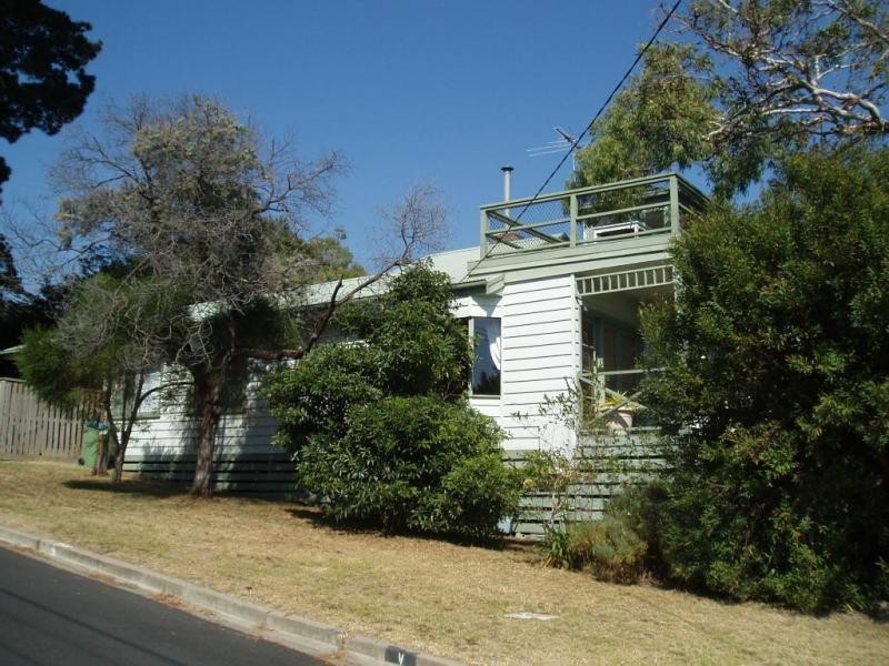 52 Coburn Avenue, Mccrae VIC 3938