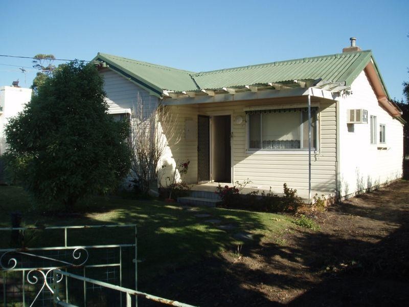 2A Madura Street, Rosebud VIC 3939