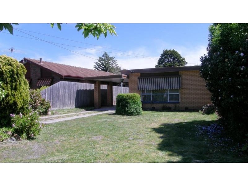168 Eighth Avenue, Rosebud VIC 3939