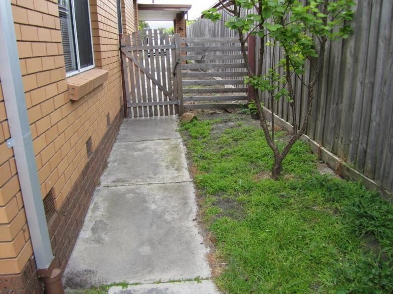 168 Eighth Avenue, Rosebud VIC 3939