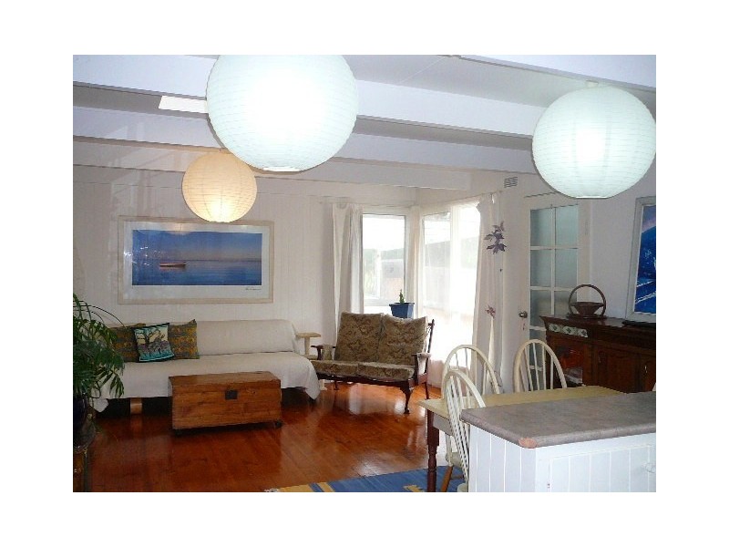 135 Eighth Avenue, Rosebud VIC 3939