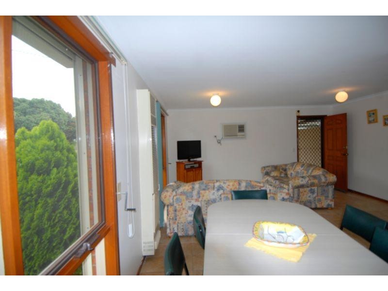 98 Foam Street, Rosebud VIC 3939