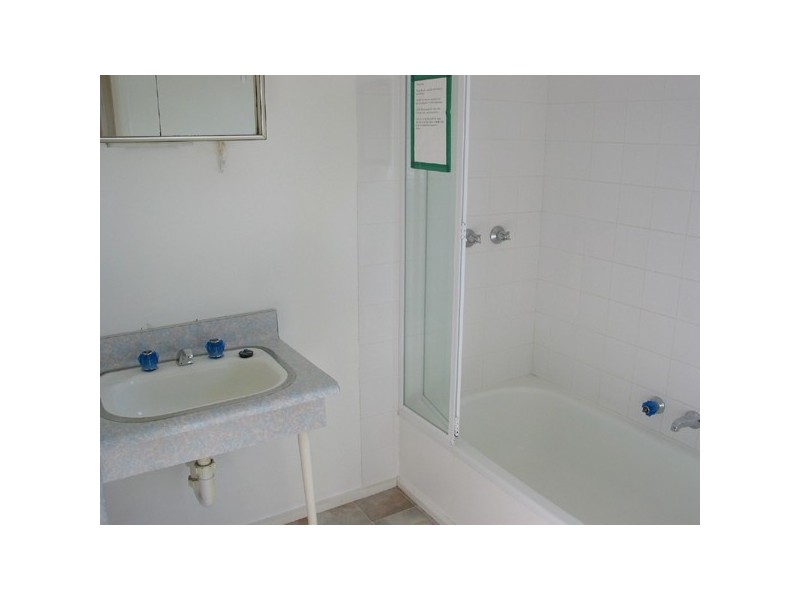 22 Third Avenue, Rosebud VIC 3939