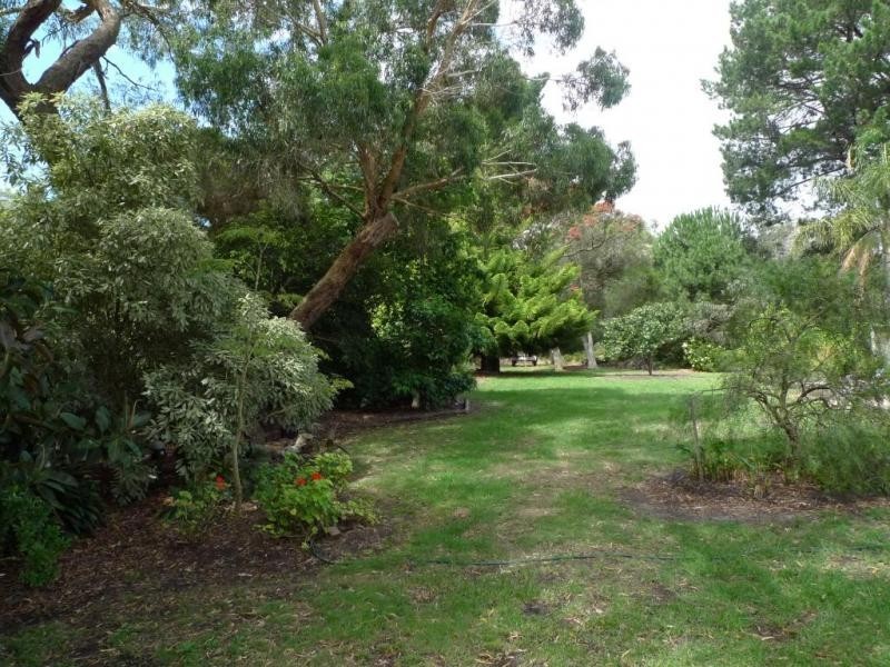 253 & 251 Jetty Road, Rosebud VIC 3939