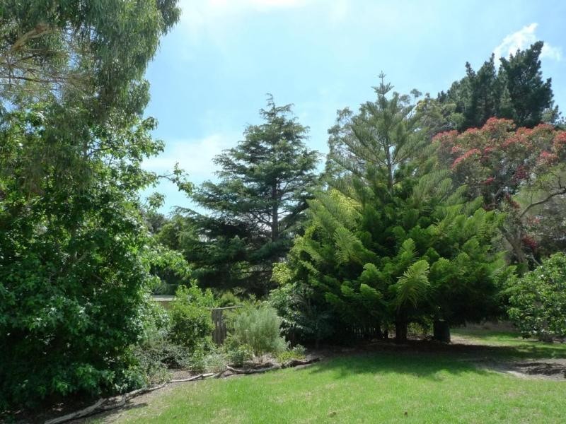 253 & 251 Jetty Road, Rosebud VIC 3939