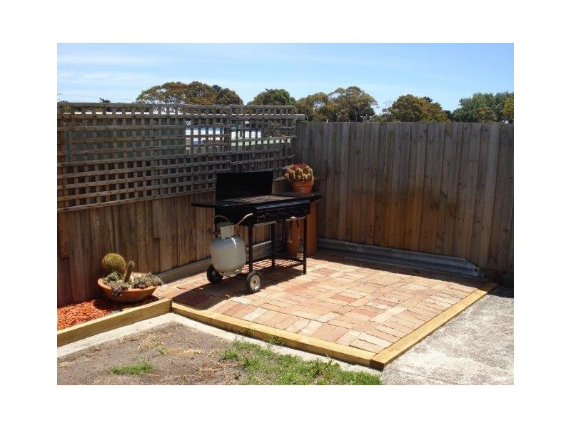 20 Second Avenue, Rosebud VIC 3939