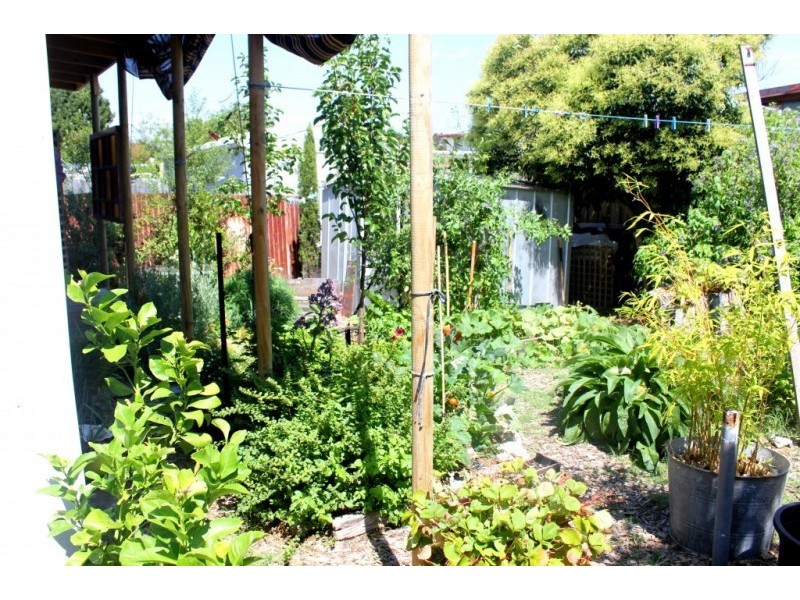 92 Ninth Avenue, Rosebud VIC 3939