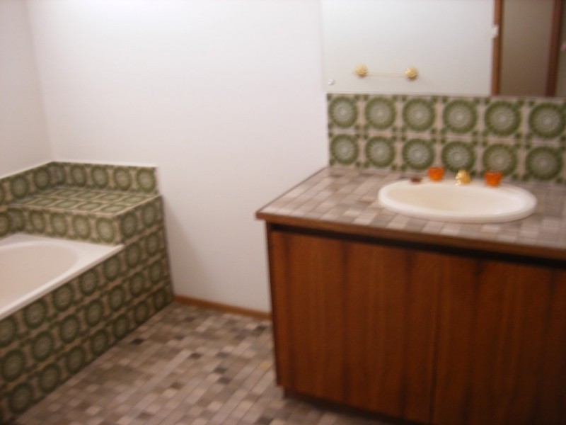 10 Swans Way, Rosebud West VIC 3940