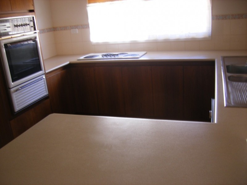 10 Swans Way, Rosebud West VIC 3940