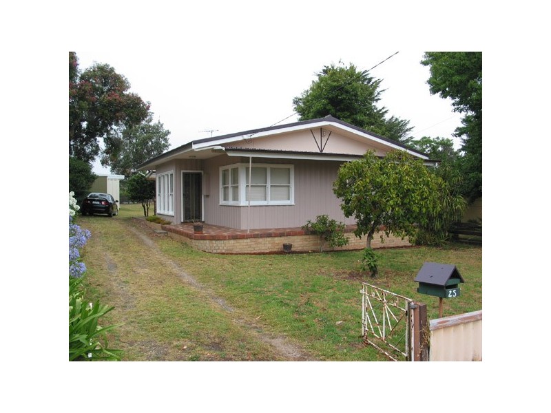 25 Thomas Street, Rosebud VIC 3939