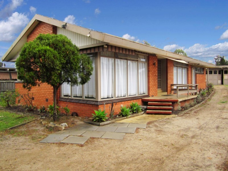 16 Broadway, Rosebud West VIC 3940