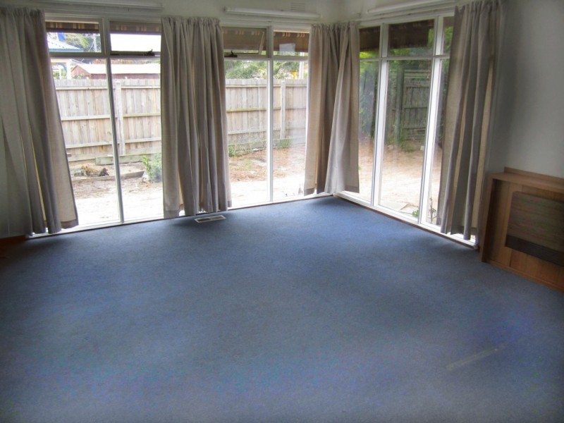 16 Broadway, Rosebud West VIC 3940