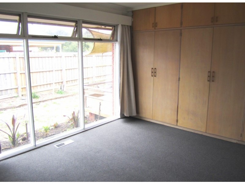 16 Broadway, Rosebud West VIC 3940