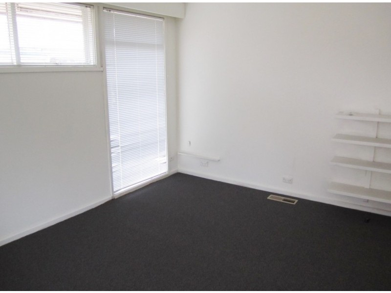 16 Broadway, Rosebud West VIC 3940