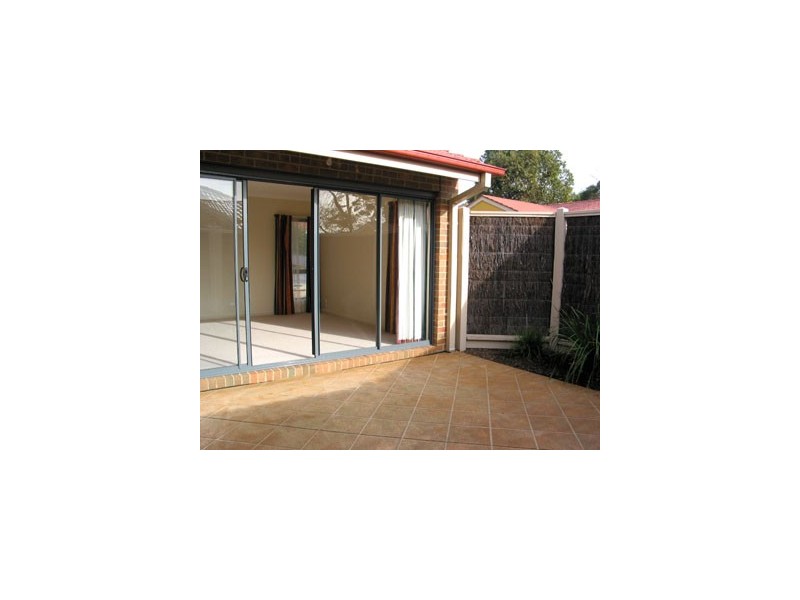 8/8-10 Rosemore Road, Rosebud VIC 3939