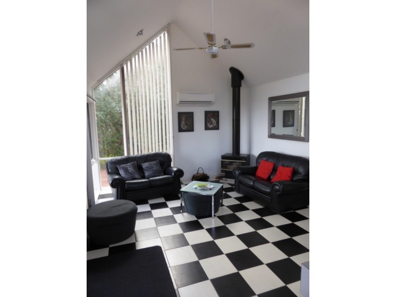 9 Bowen Street, Mccrae VIC 3938