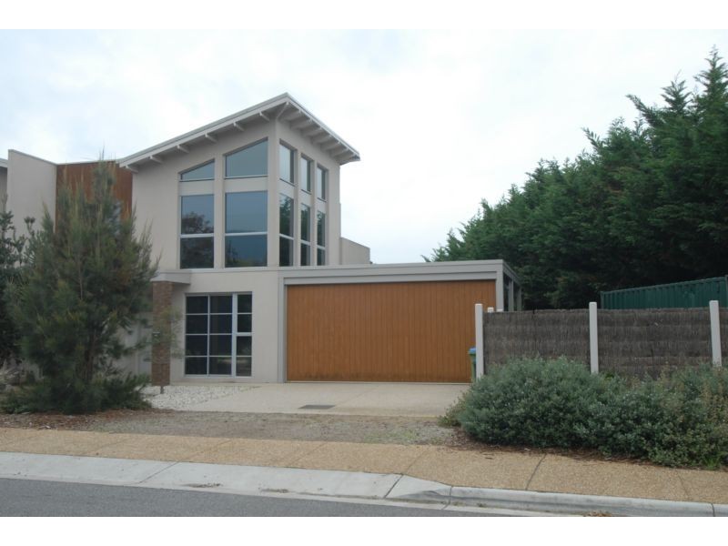 6 Parkmore Road, Rosebud VIC 3939