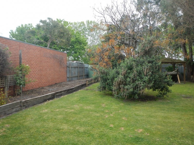 8-10 Foam Street, Rosebud VIC 3939