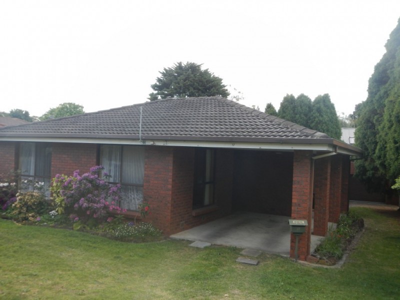 17 Warranilla Avenue, Rosebud VIC 3939