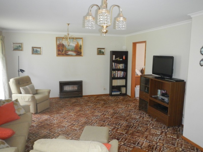 17 Warranilla Avenue, Rosebud VIC 3939