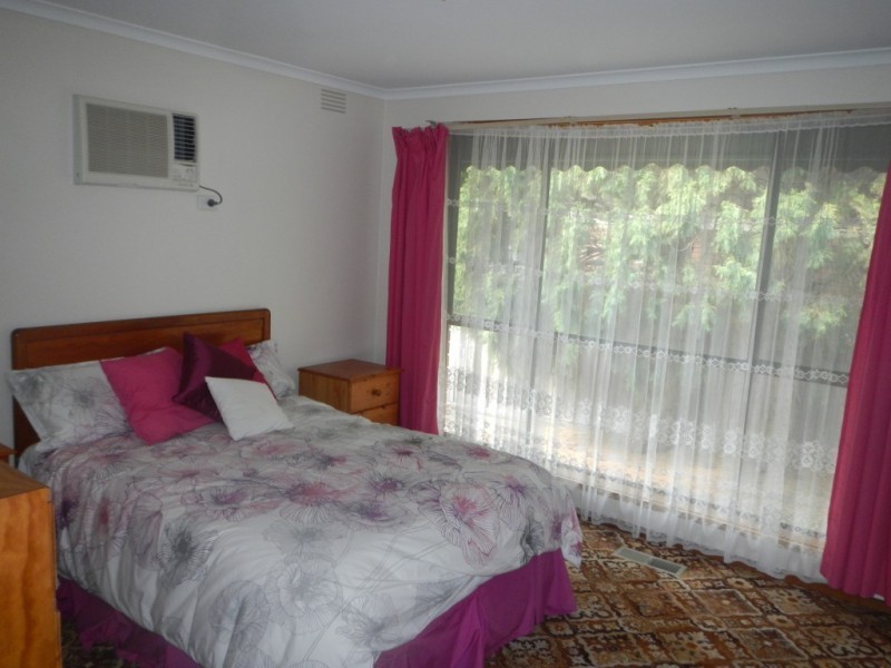 17 Warranilla Avenue, Rosebud VIC 3939