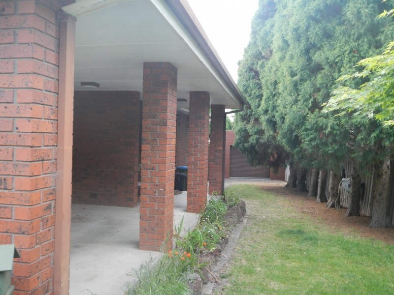 17 Warranilla Avenue, Rosebud VIC 3939