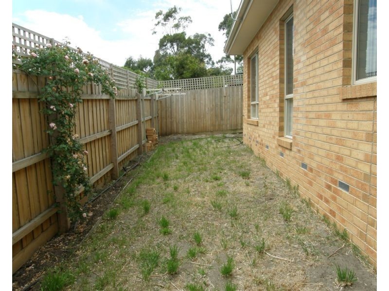 2/50 Austin Avenue, Mccrae VIC 3938